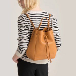 Von Holzhausen large bucket in caramel, mint condition vegan